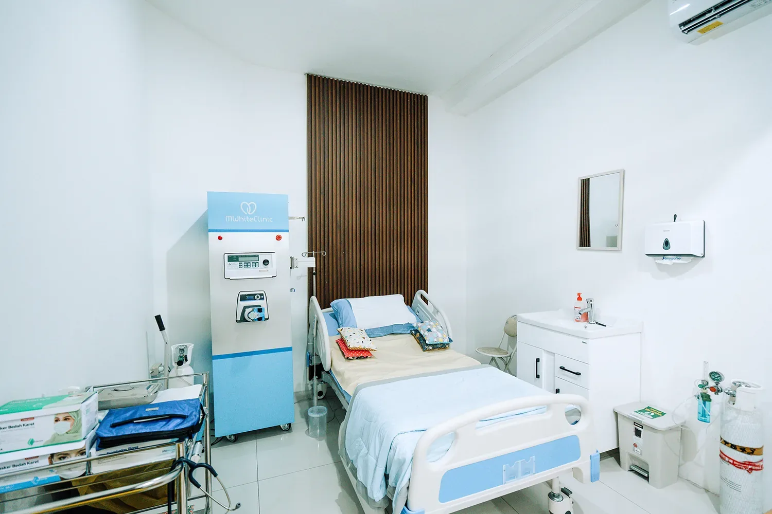 Suasana MWhite Clinic